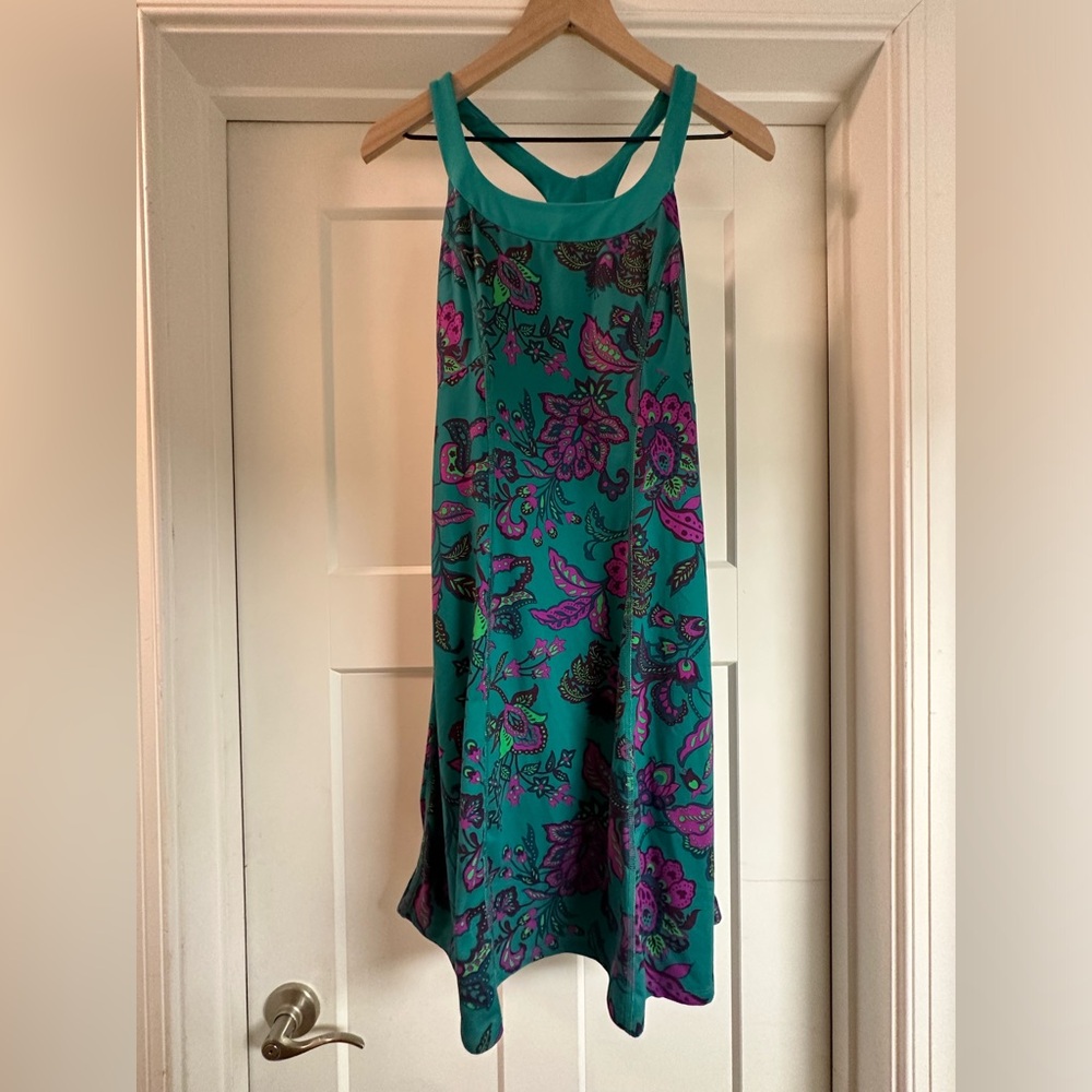The North Face Active/Exercise Dress, Floral, Paisley, Built in Bra, Small